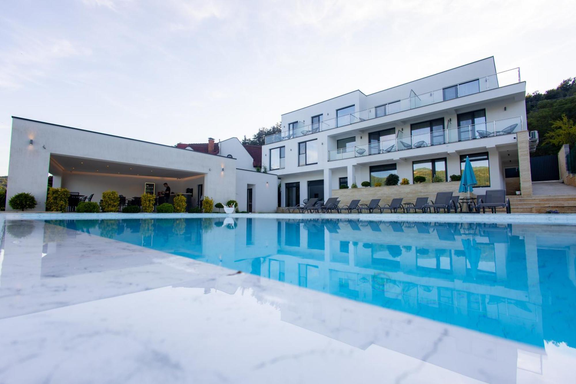 Hotel Yrys House - Adults Only Ieşelniţa Exterior foto